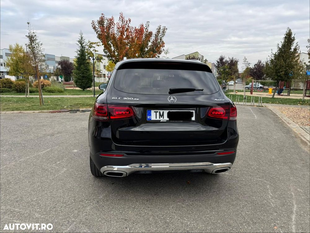 Mercedes-Benz GLC 300 de 4Matic 9G-TRONIC - 4