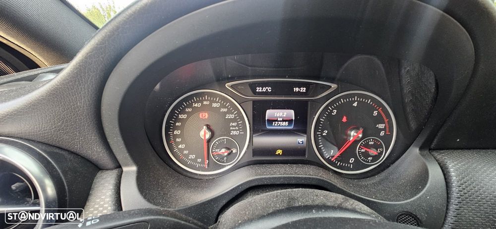 Mercedes-Benz A 180 d AMG Line - 6