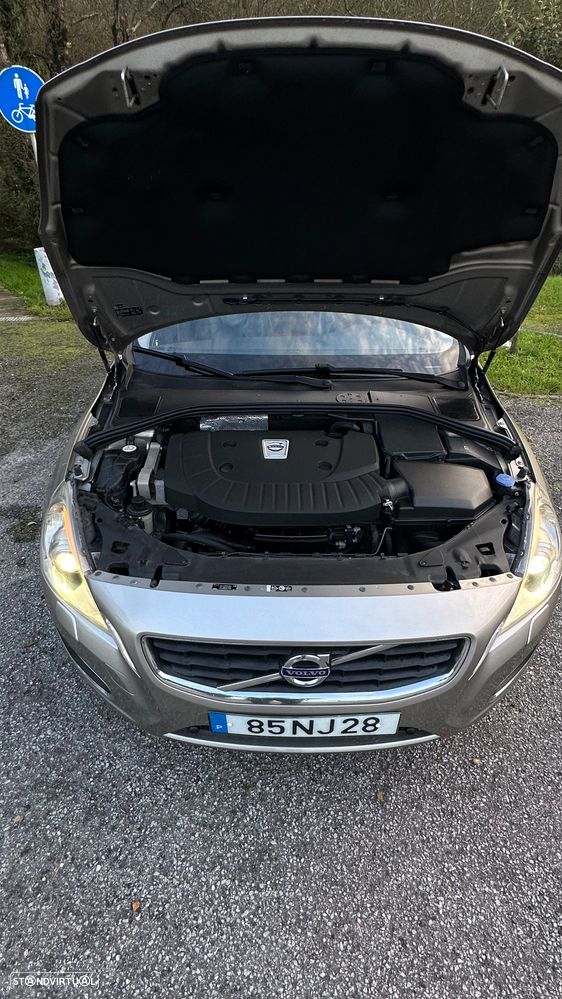 Volvo V60 2.0 D4 Summum Start/Stop - 8