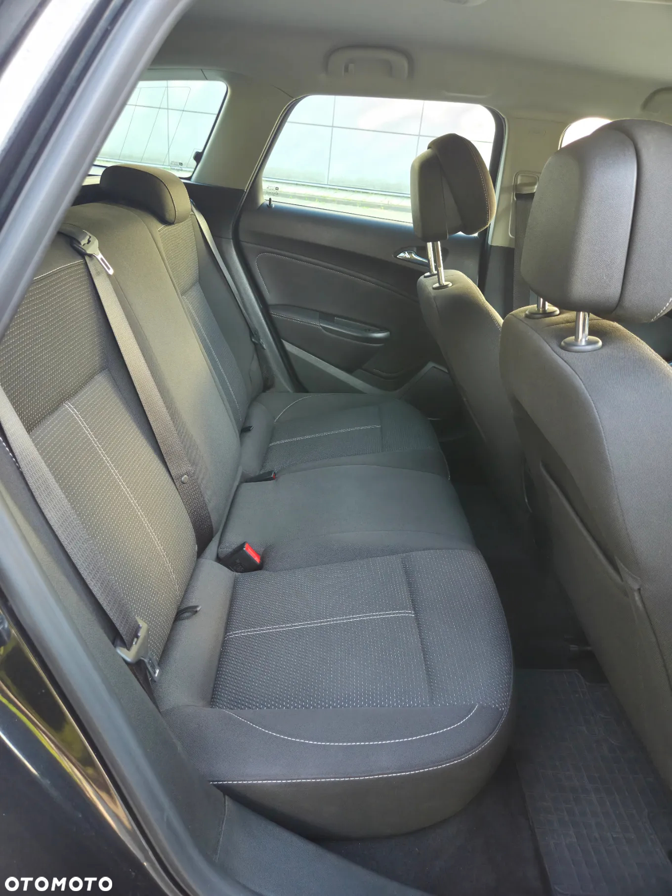 Opel Astra IV 1.4 T Sport - 7