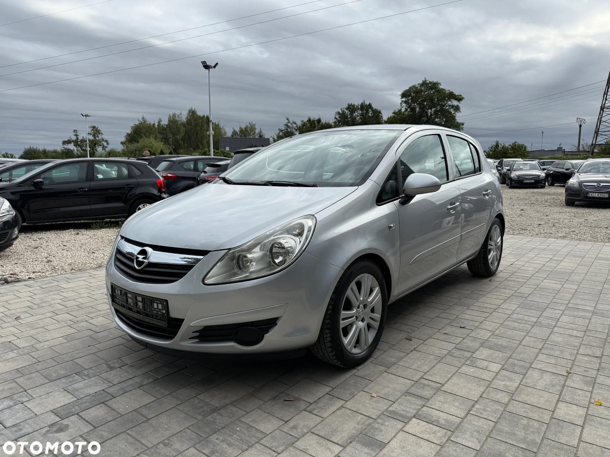 Opel Corsa 1.4 16V Cosmo - 20
