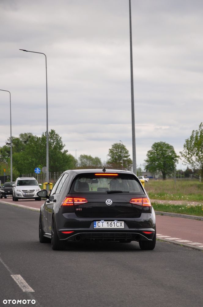 Volkswagen Golf GTI Performance BlueMotion Technology DSG - 8