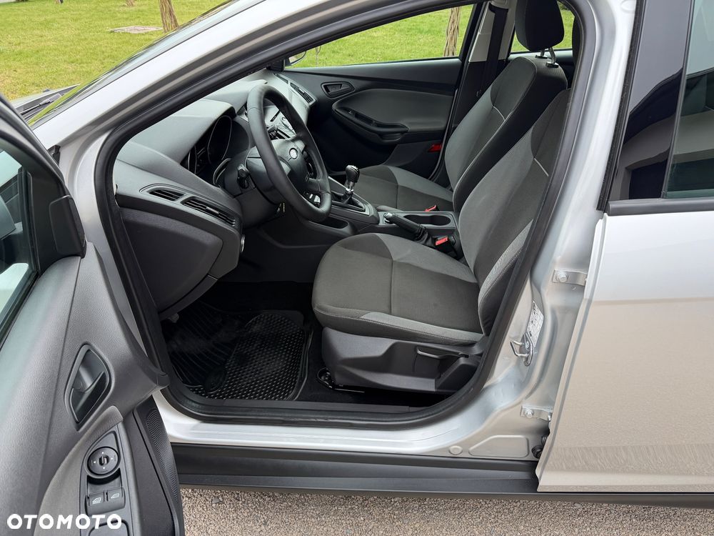 Ford Focus 1.6 TDCi Edition - 19