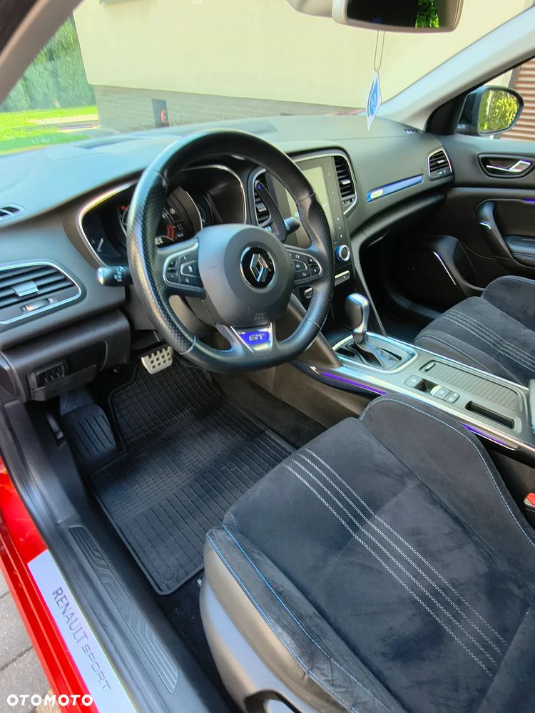 Renault Megane ENERGY TCe 205 EDC GT - 13