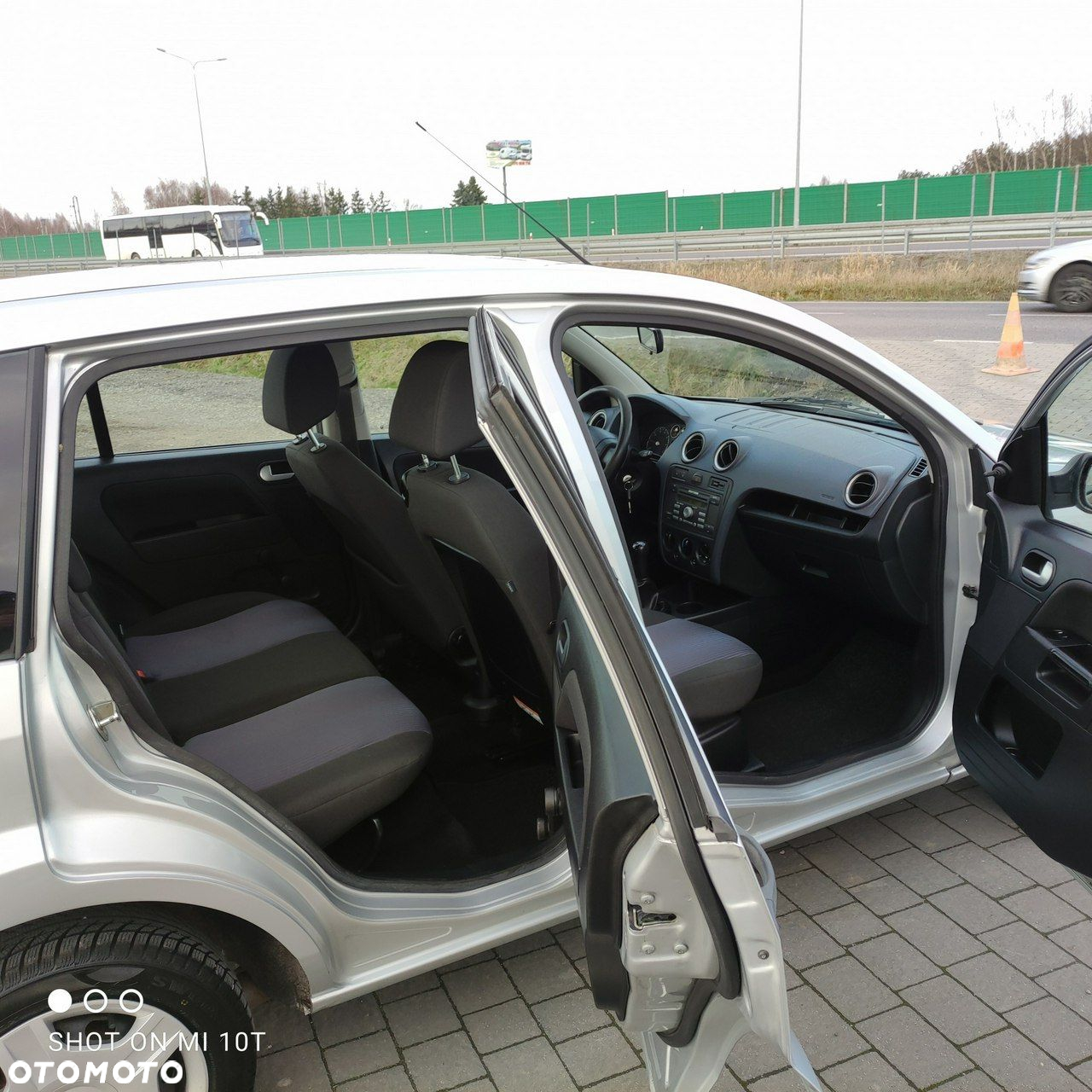 Ford Fusion - 25