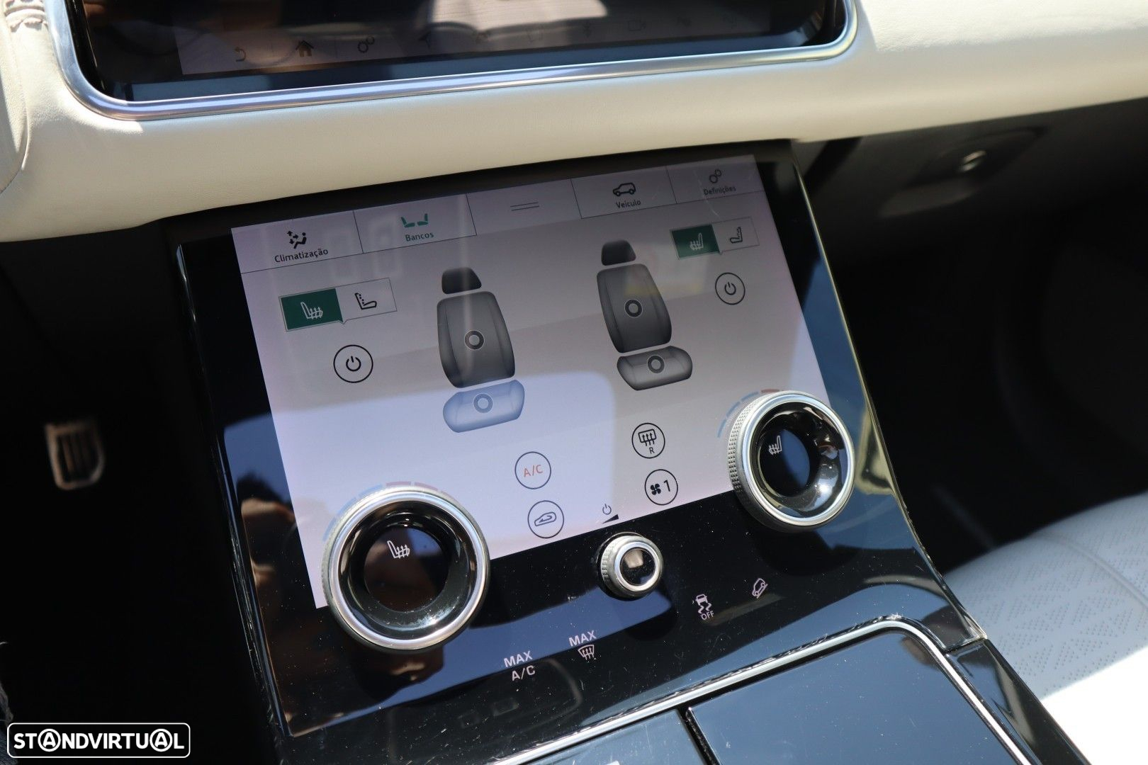 Land Rover Range Rover Velar 3.0 D R-Dynamic HSE - 35