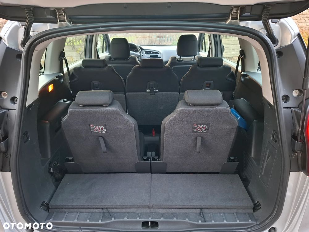 Peugeot 5008 1.6 Access 7os - 11