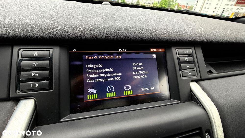 Land Rover Discovery Sport TD4 HSE Luxury - 32
