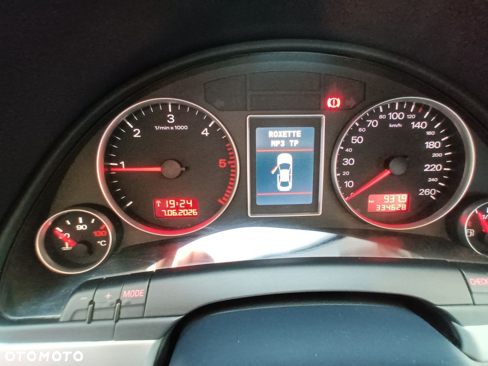 Audi A4 Limousine - 7