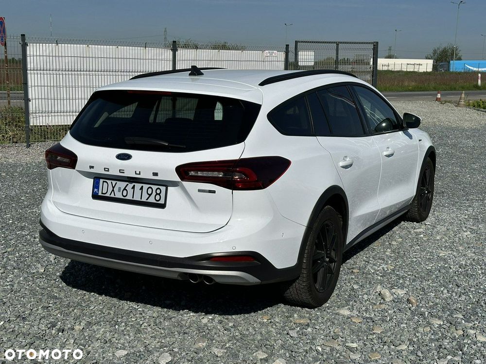 Ford Focus 1.0 EcoBoost Hybrid ACTIVE X - 9