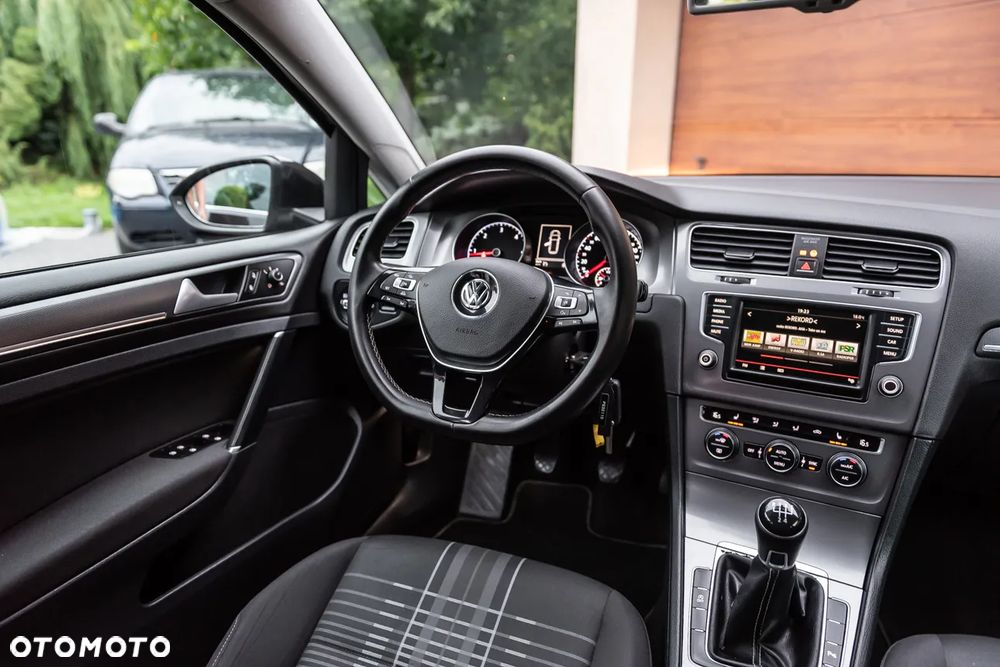Volkswagen Golf Variant 1.6 TDI BlueMotion Technology Allstar - 21