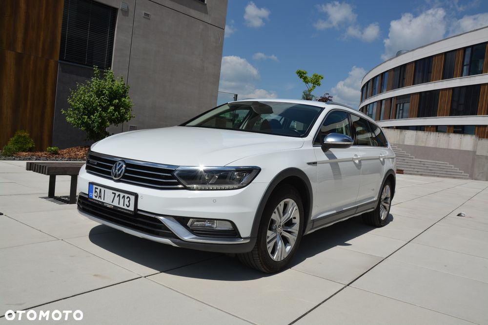 Volkswagen Passat Alltrack 2.0 TDI SCR 4Mot DSG - 23