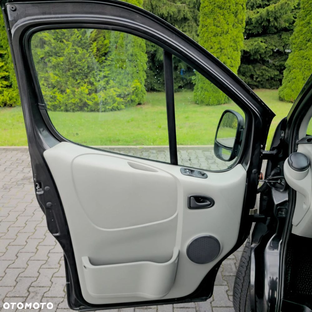 Opel Vivaro - 27