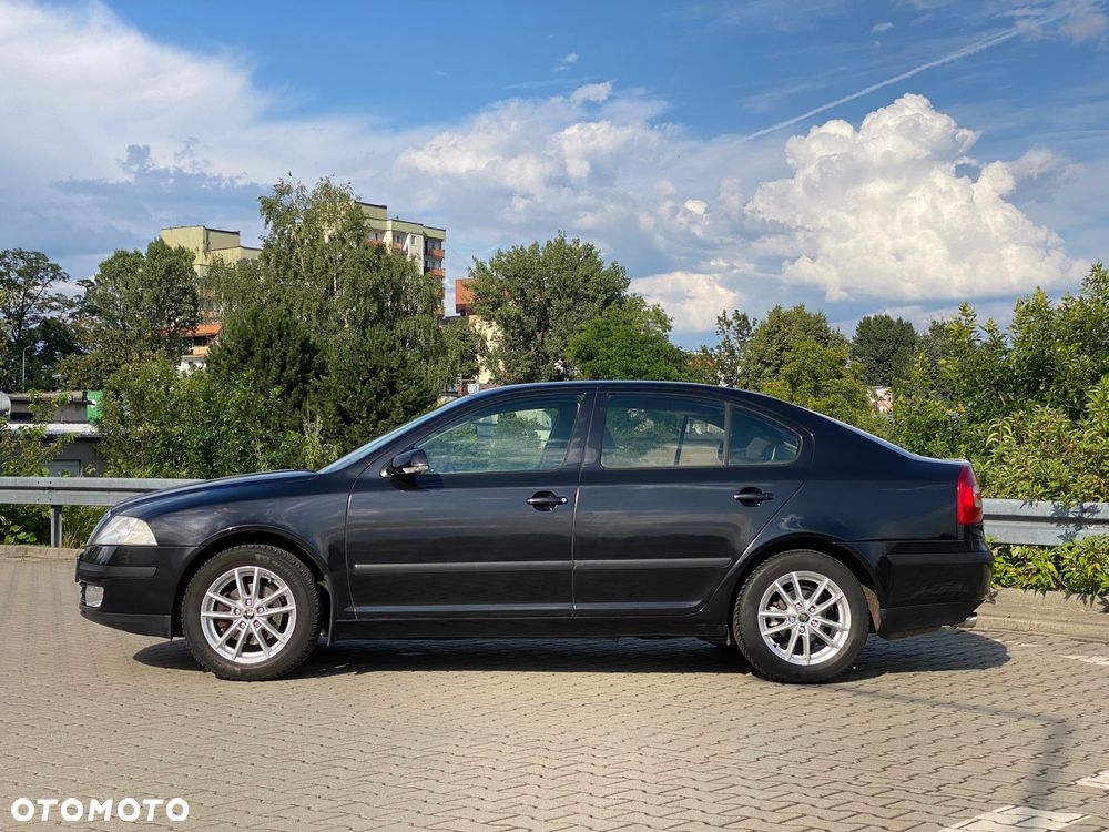 Skoda Octavia 1.6 Tour - 3