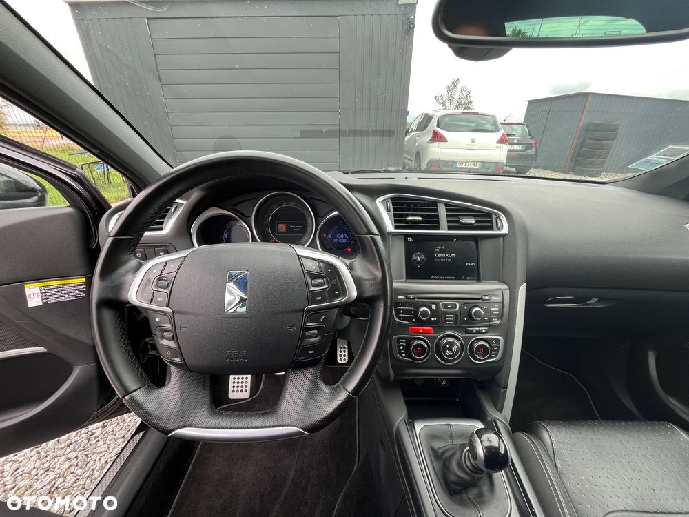 Citroën DS4 e-HDi 110 SoChic - 18