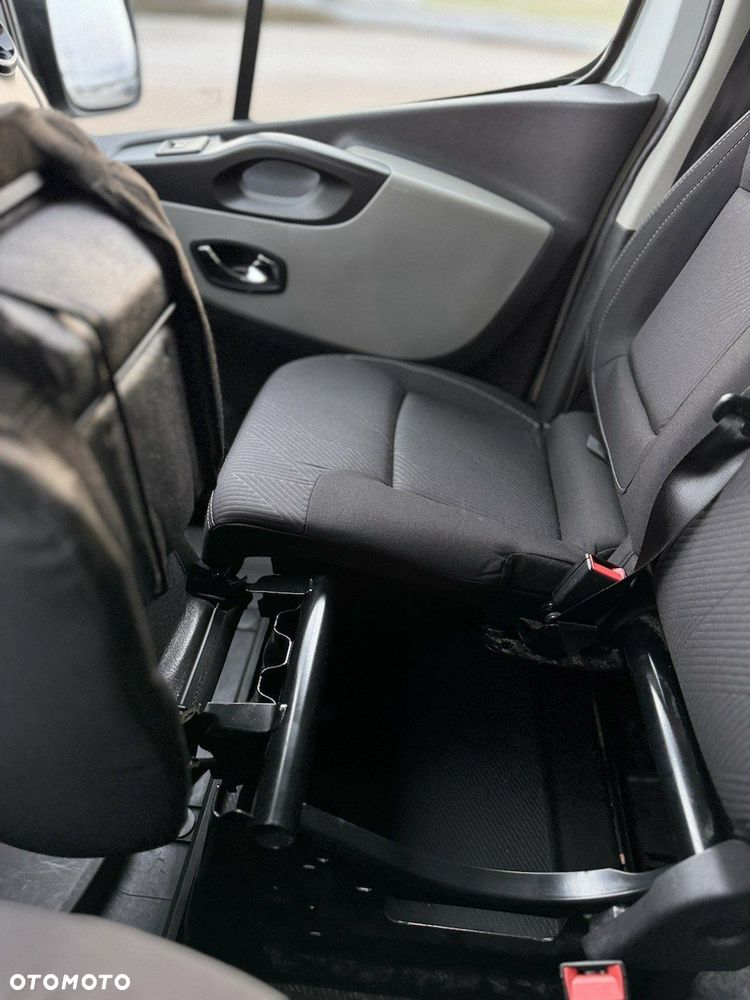 Renault Trafic - 24