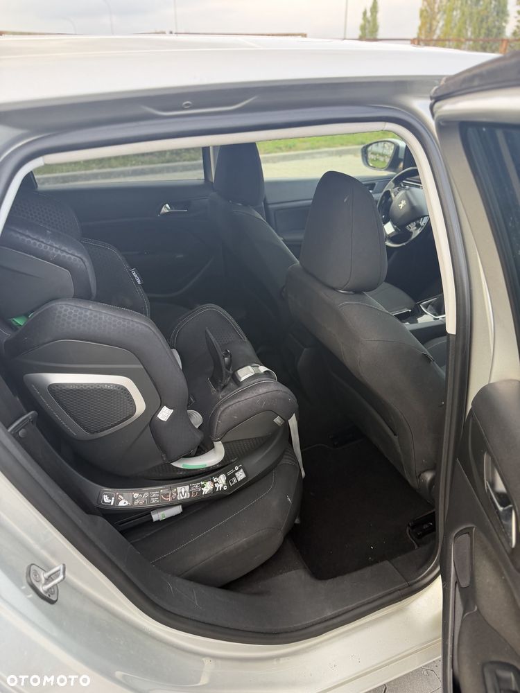 Peugeot 308 - 4