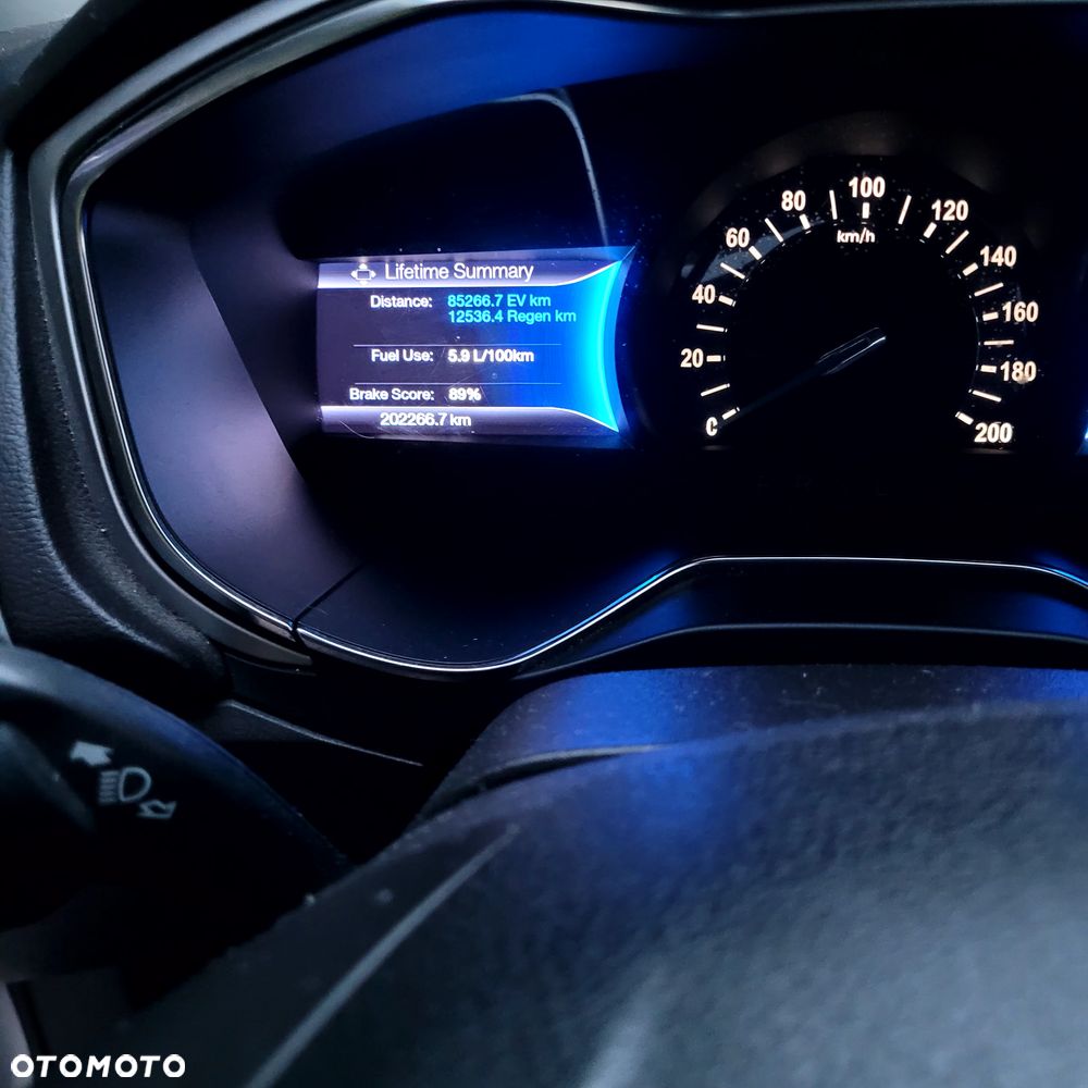 Ford Fusion - 21