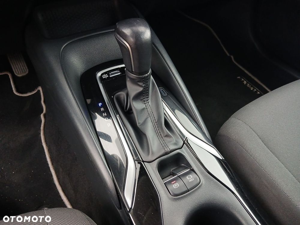 Toyota Corolla 1.8 Hybrid Comfort - 34