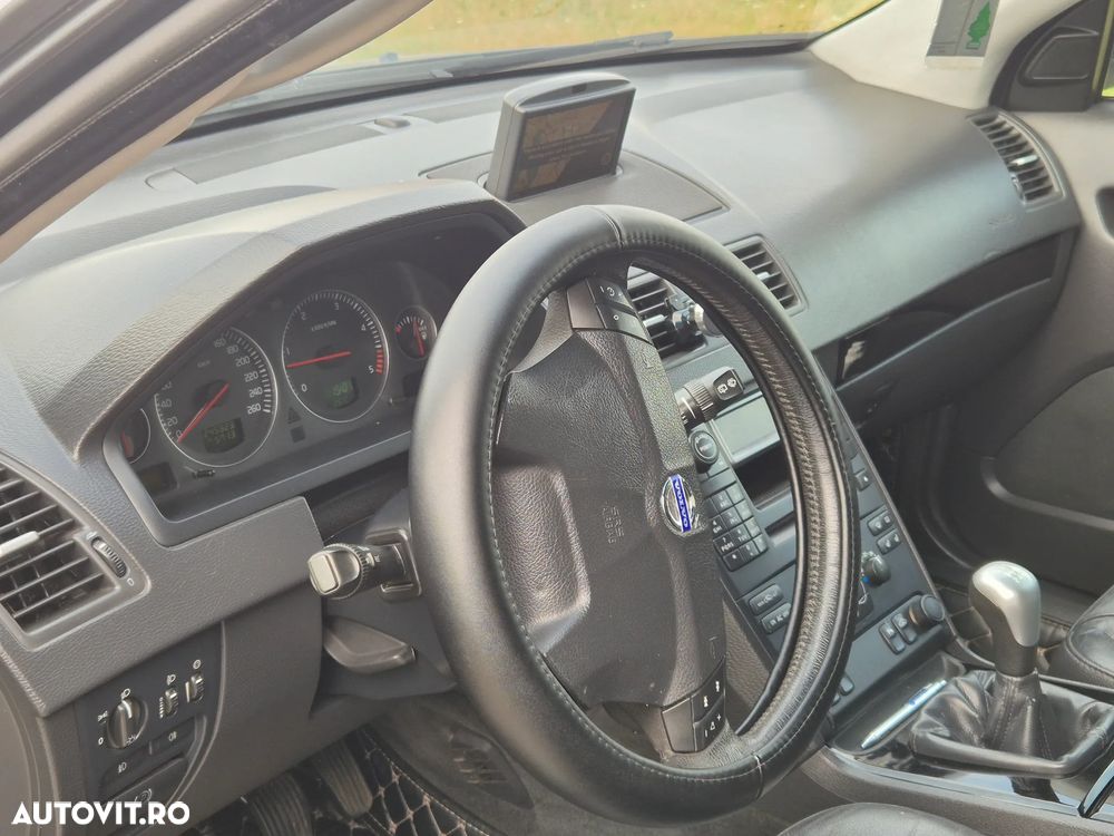 Volvo XC 90 D5 5 locuri - 3