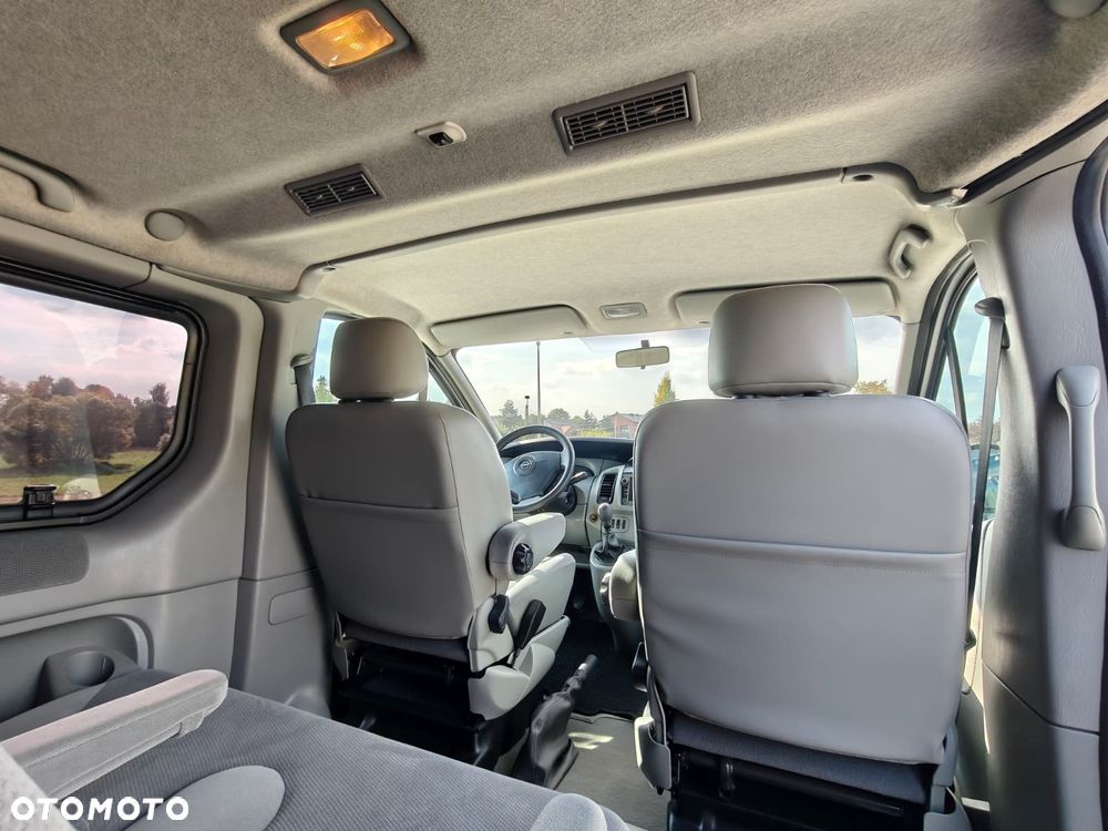 Opel Vivaro Tour - 33