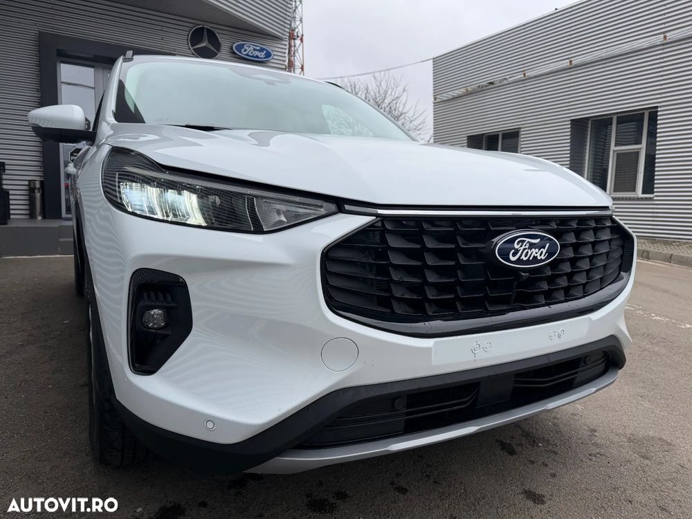 Ford Kuga 2.5 Duratec FWD FHEV Titanium - 23