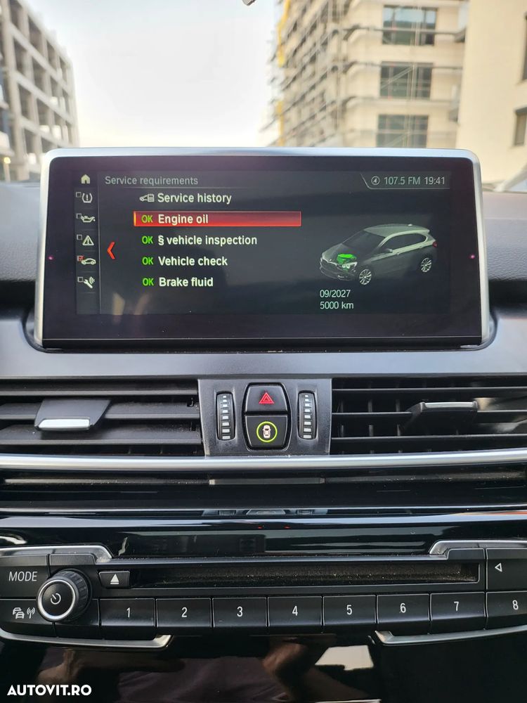 BMW Seria 2 218i AT Sport Line - 24