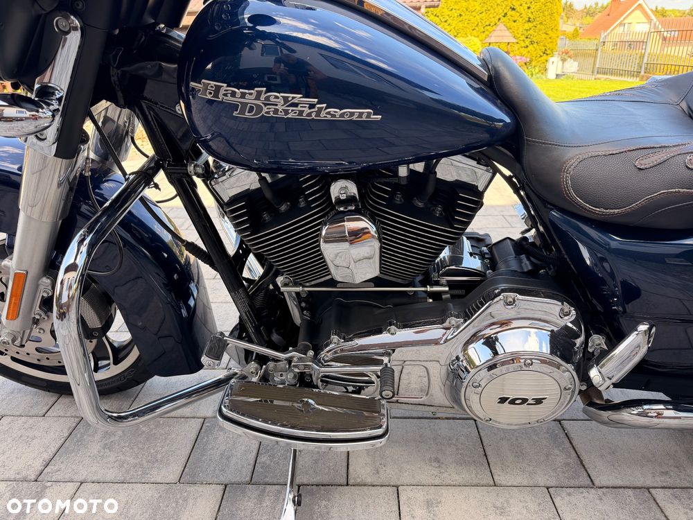 Harley-Davidson Touring Street Glide - 6