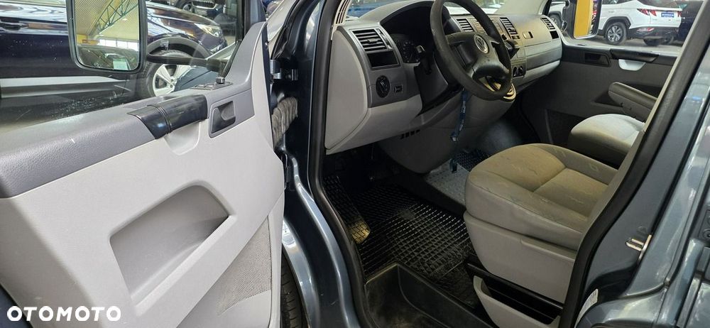 Volkswagen Transporter - 16