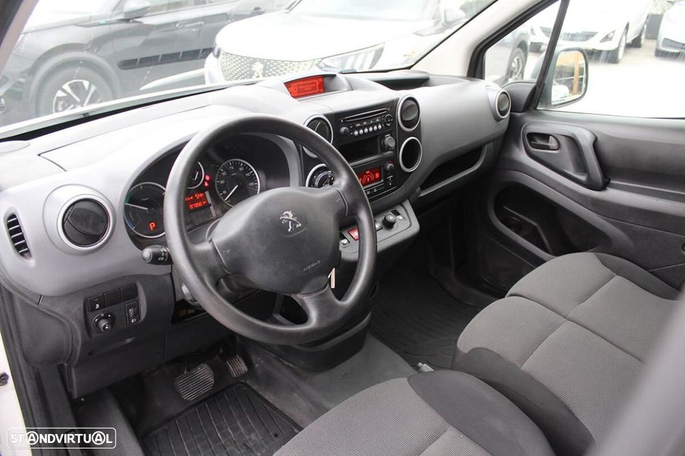 Peugeot Partner Premium - 11
