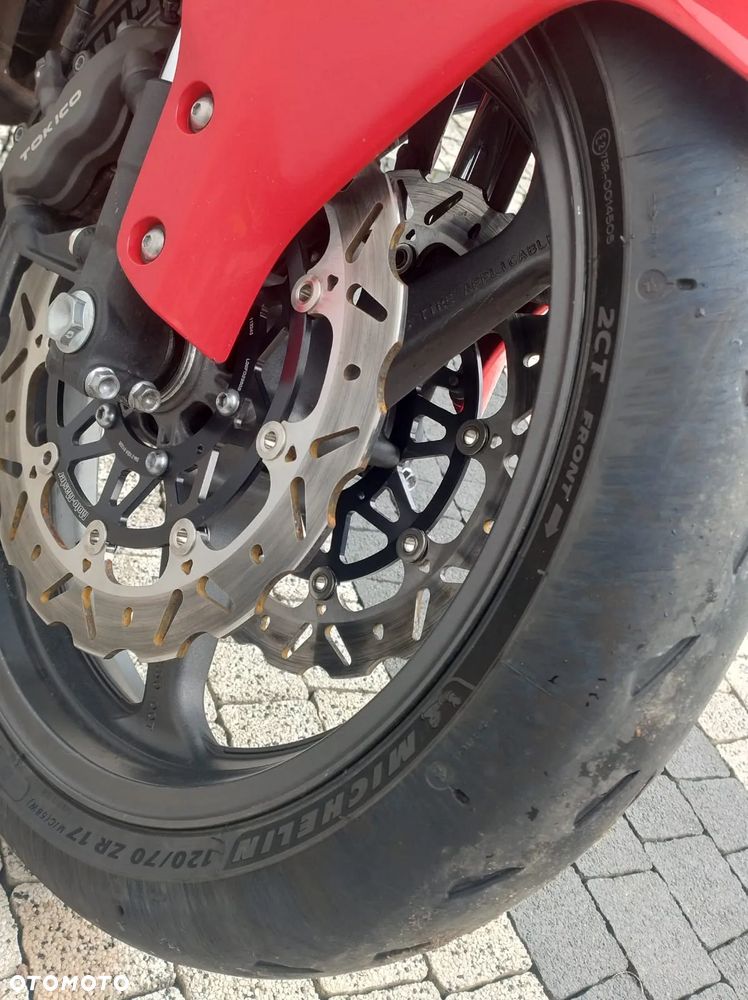 Honda CBR - 17