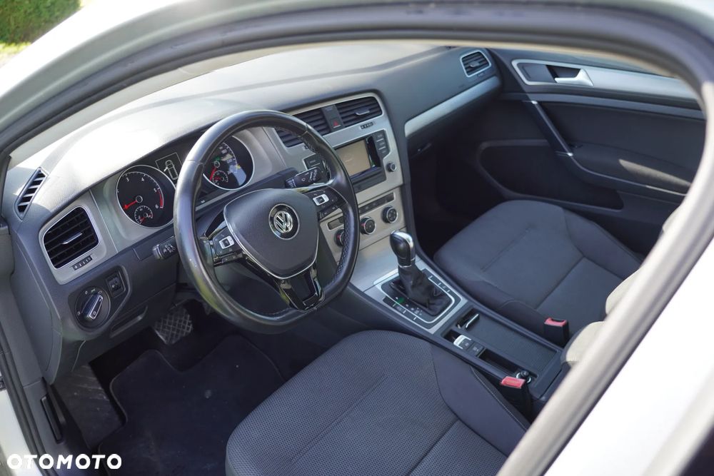 Volkswagen Golf 1.6 TDI BlueMotion Technology DSG Comfortline - 18