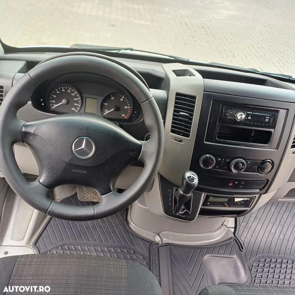 Mercedes-Benz Sprinter - 8