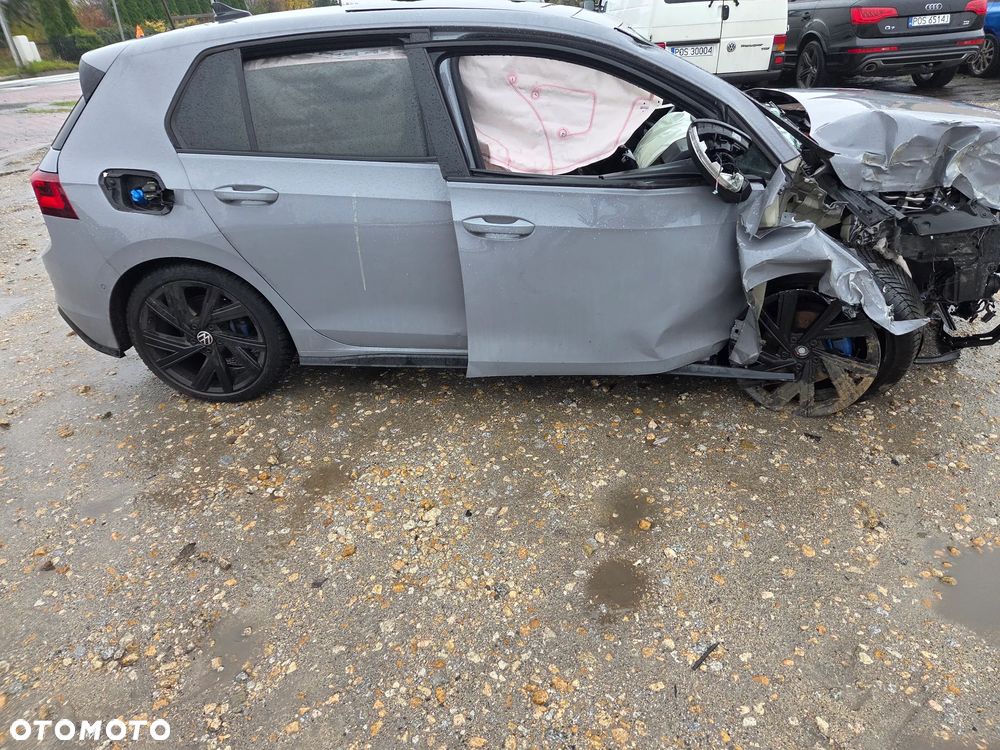 Volkswagen Golf 2.0 TDI SCR DSG R-Line - 5