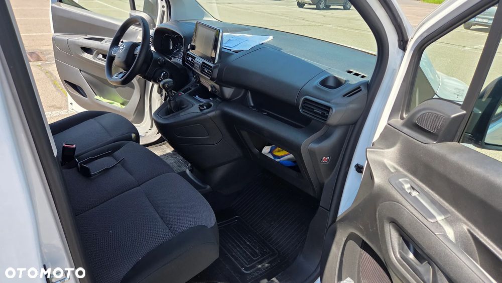 Toyota Proace city - 13