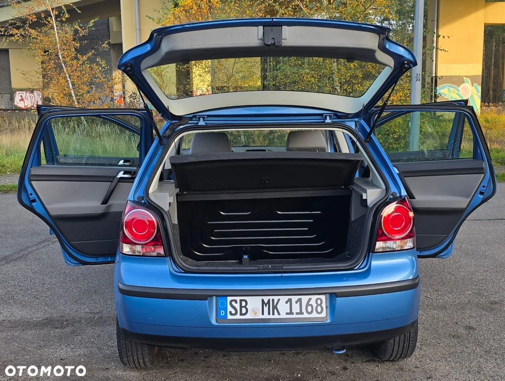 Volkswagen Polo 1.4 16V Trendline - 13