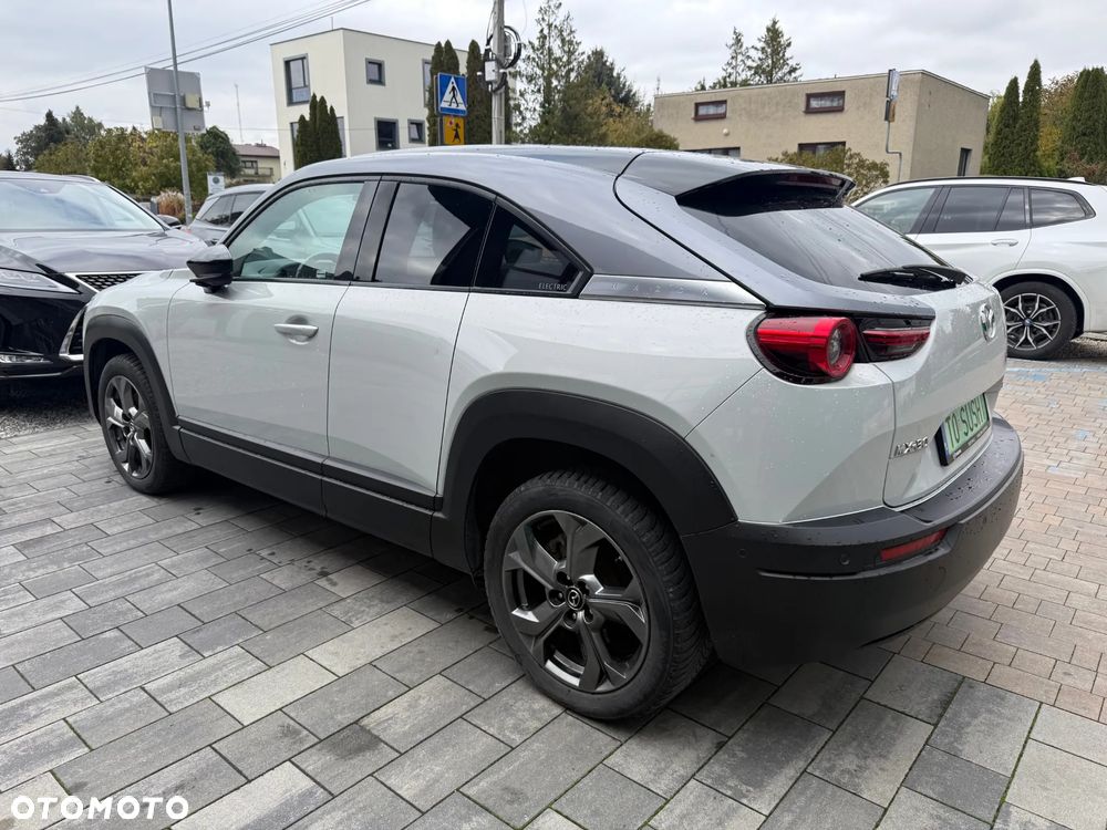 Mazda MX-30 - 4