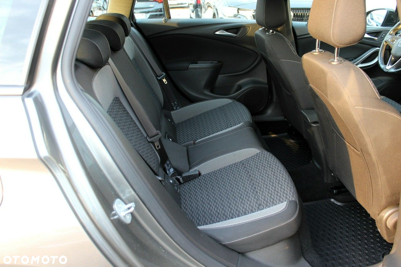 Opel Astra - 9