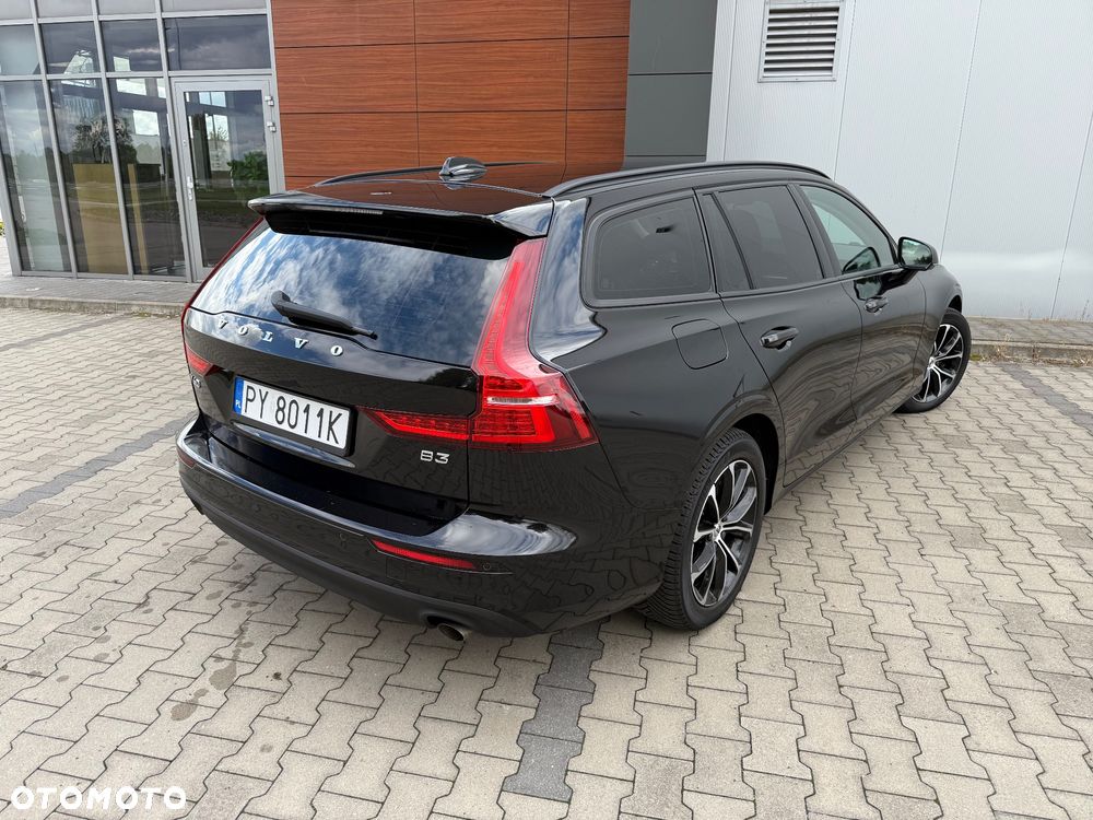 Volvo V60 B3 B DKG Momentum Pro - 9
