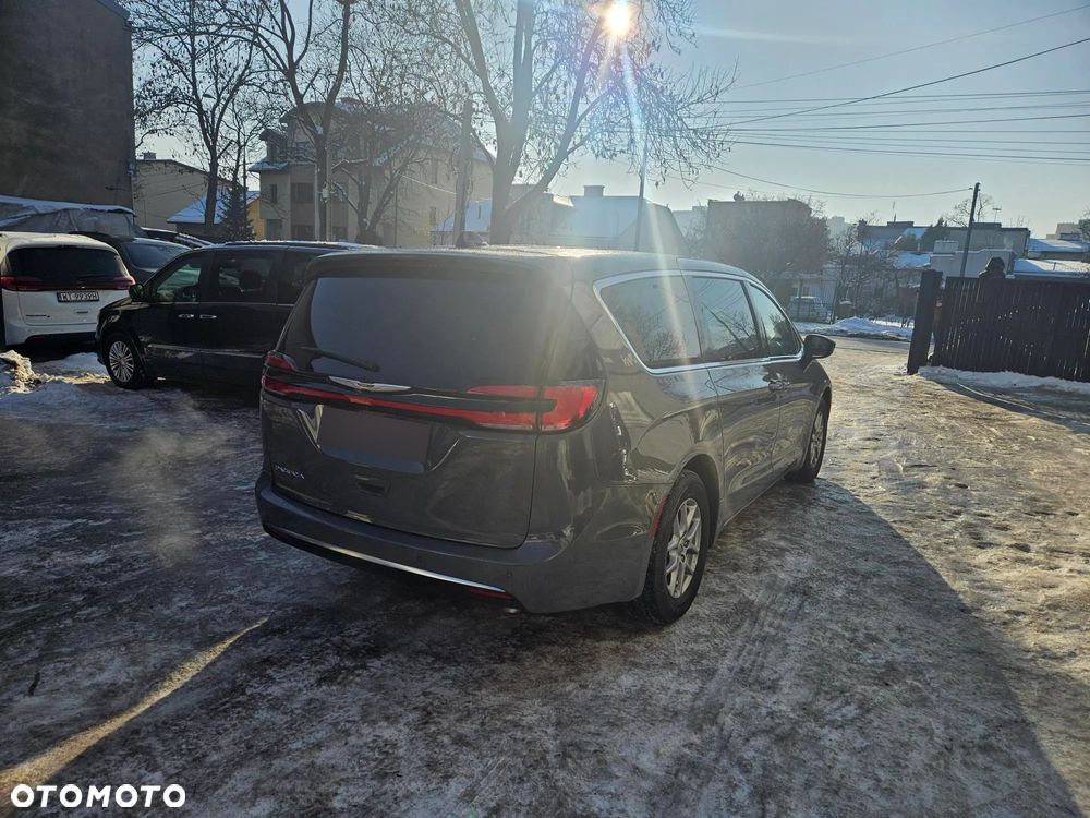 Chrysler Pacifica - 6