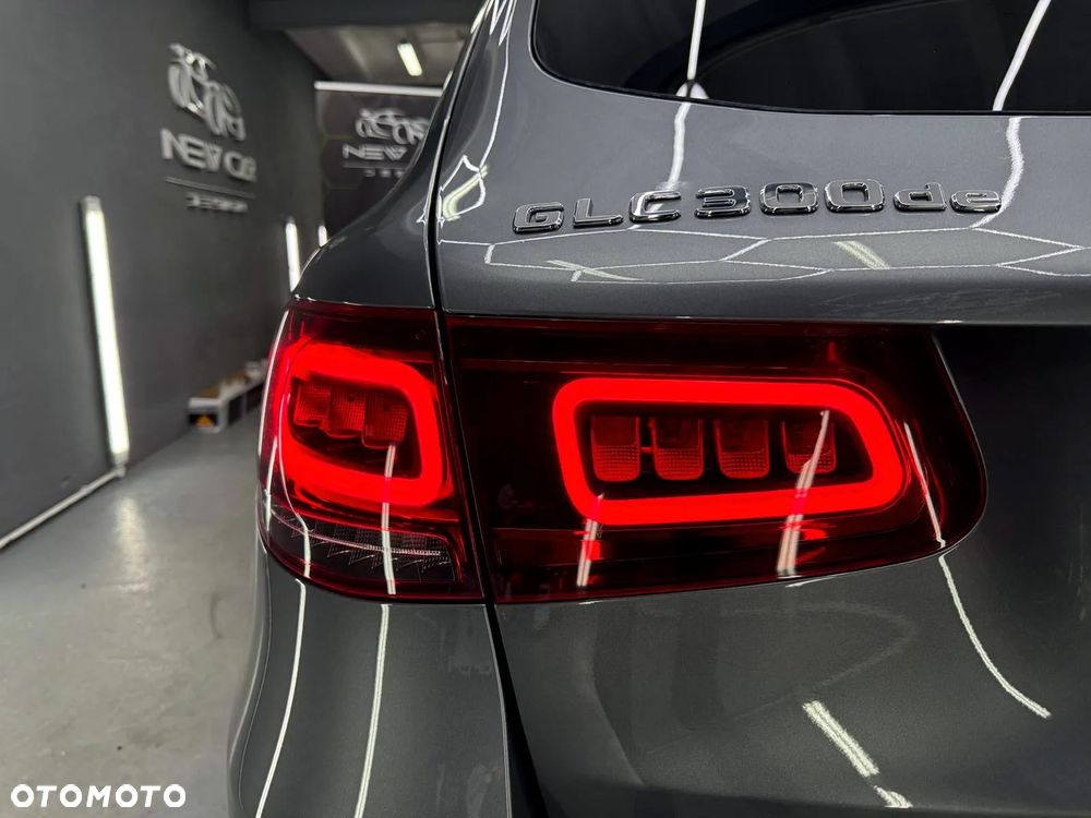 Mercedes-Benz GLC 300 de 4-Matic Business Edition - 9