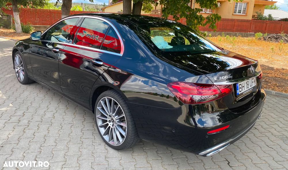 Mercedes-Benz E - 16