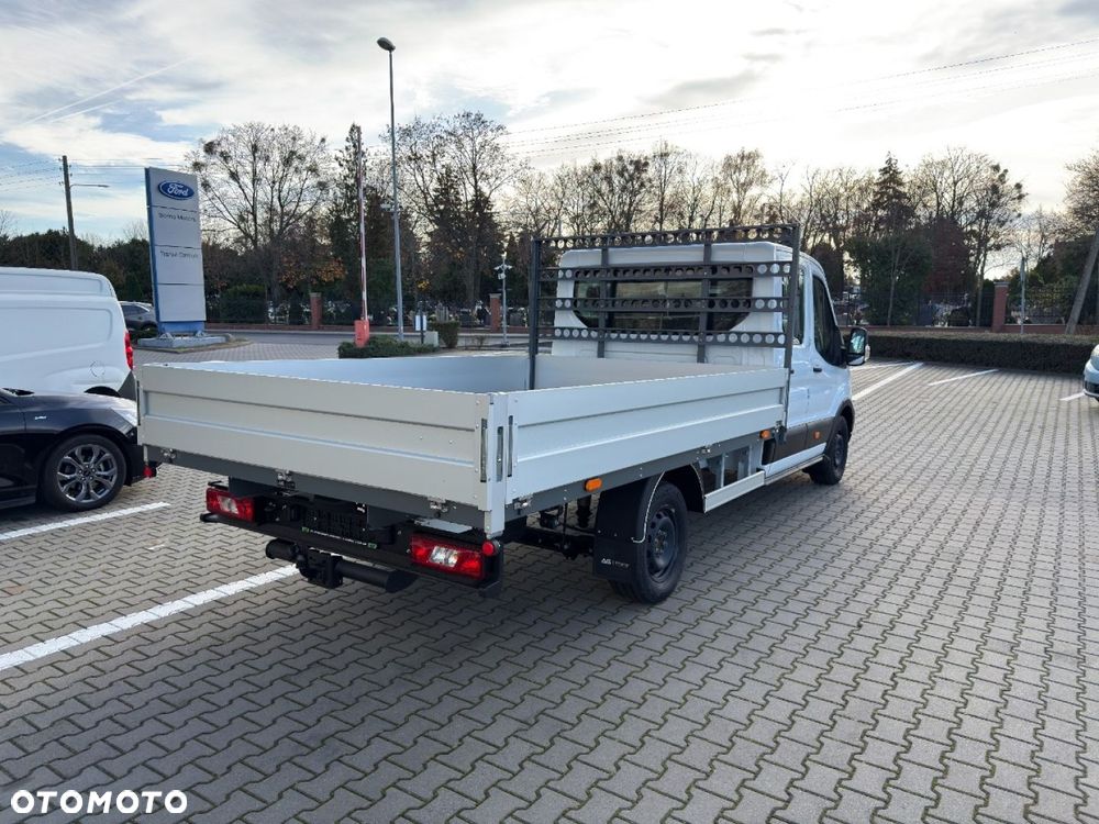 Ford Transit - 9