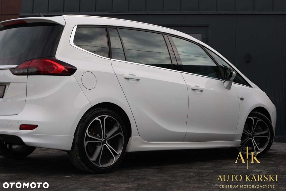 Opel Zafira - 17