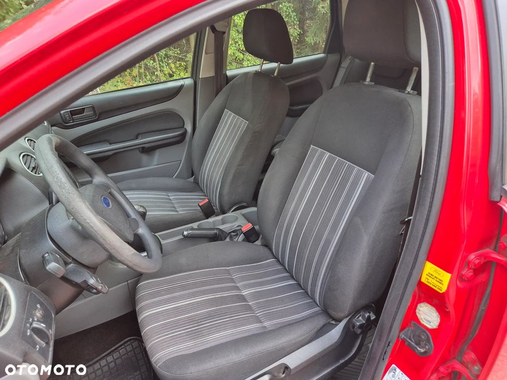 Ford Focus - 12