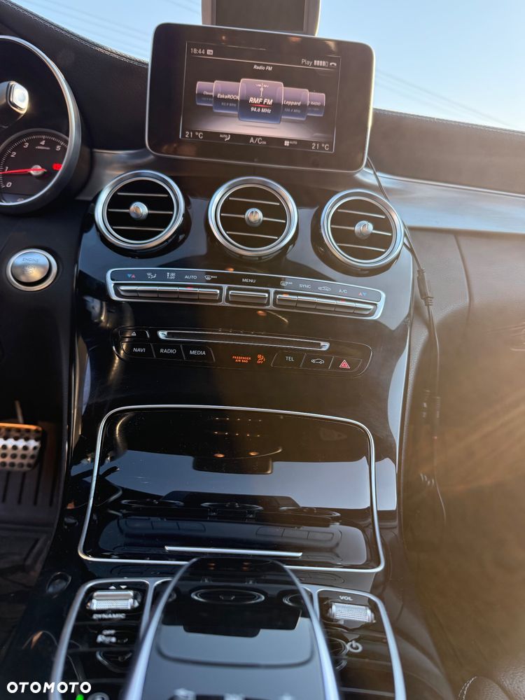 Mercedes-Benz Klasa C 200 4-Matic 9G-TRONIC - 11