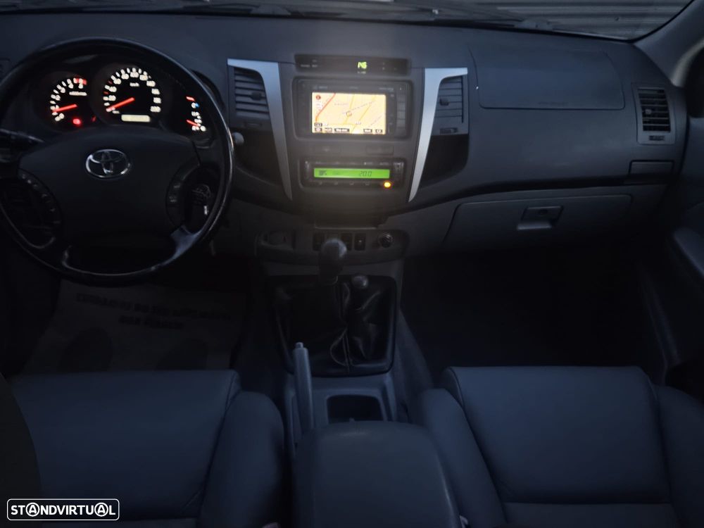 Toyota Hilux 3.0 D-4D 4WD CD Trac. PM+EP - 7