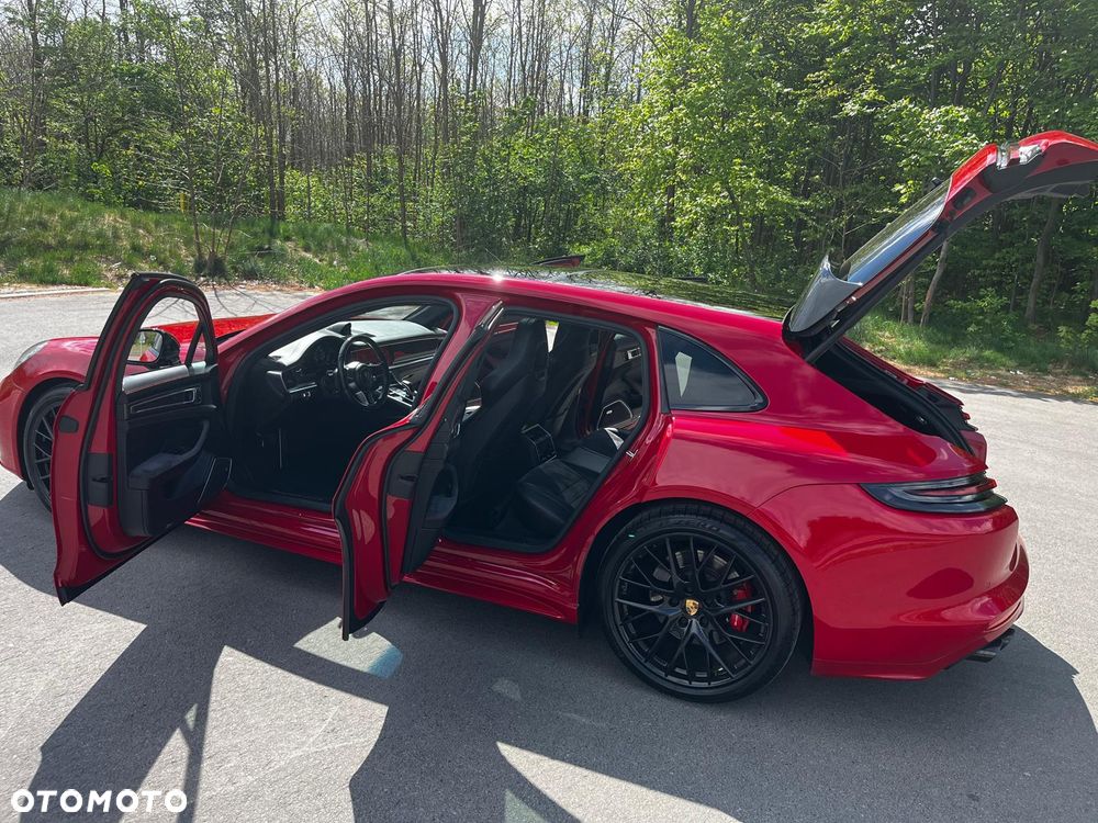 Porsche Panamera - 12