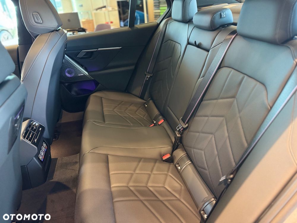 BMW Seria 5 540d xDrive mHEV M Sport - 10