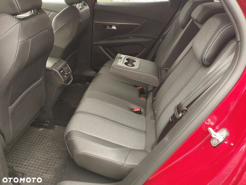 Peugeot 3008 1.5 BlueHDi Allure S&S - 20